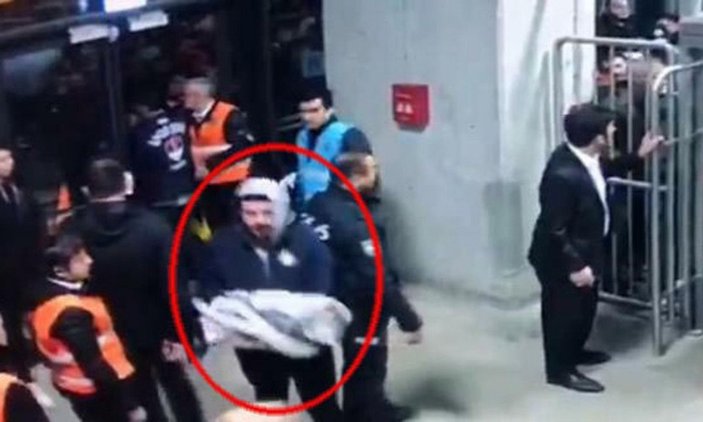 Olaylı derbide yaralanan Göztepe taraftarı, polise şikayetçi oldu -3