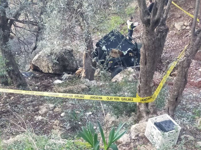 d Kaza yaptığı cipten çıkarken üzerine kaya yuvarlanan sürücü öldü -4