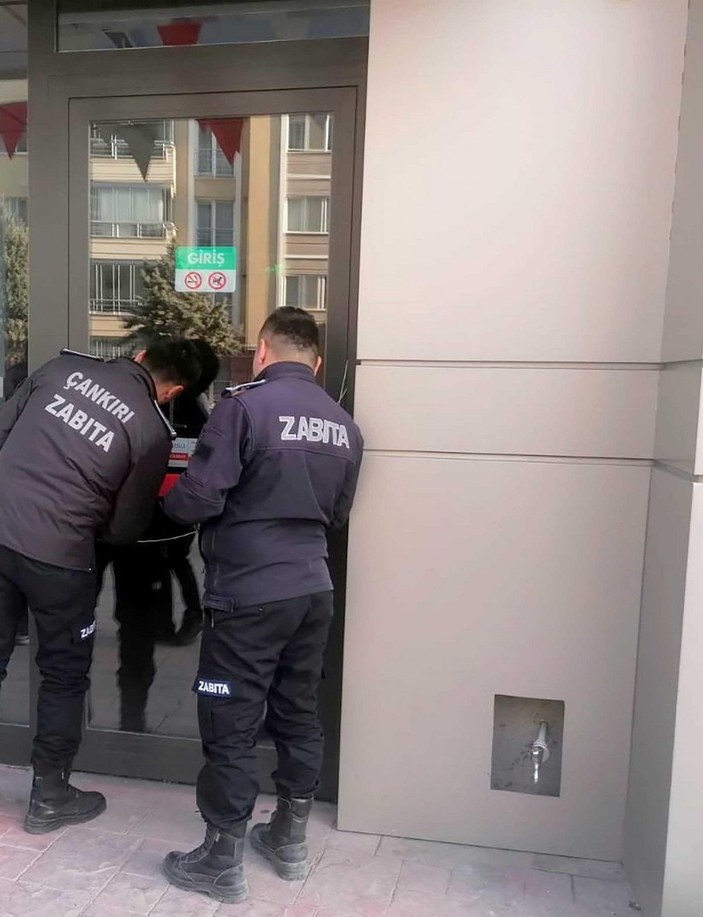 Çankırı'da 2 zincir market şubesi, evrak eksikliği nedeniyle kapatıldı -3