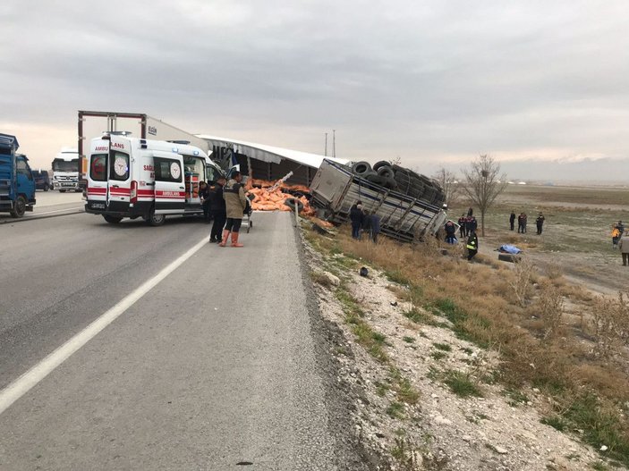 Konya'da 3 TIR'ın karıştığı kazada; 2 ölü, 1 yaralı -6