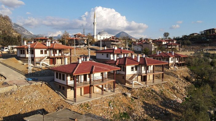 TOKİ, Antalya yangını sonrası Akseki'de 64 evin yapımını tamamladı -3