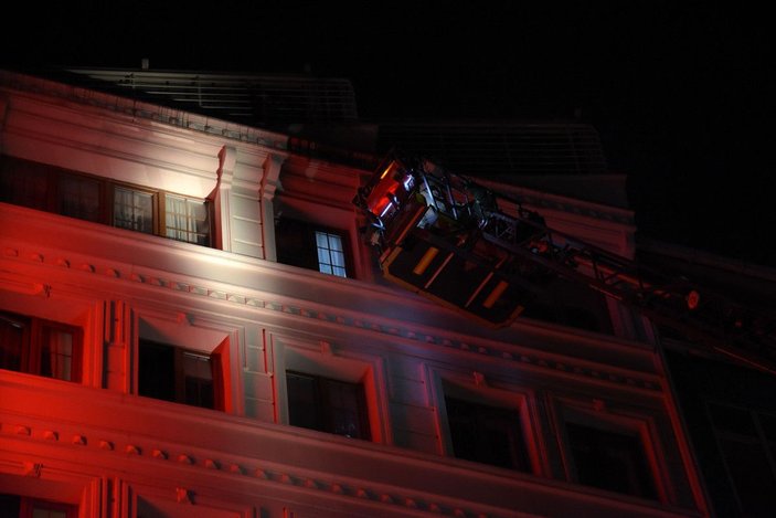 Şişli'de otelde yangın paniği -6