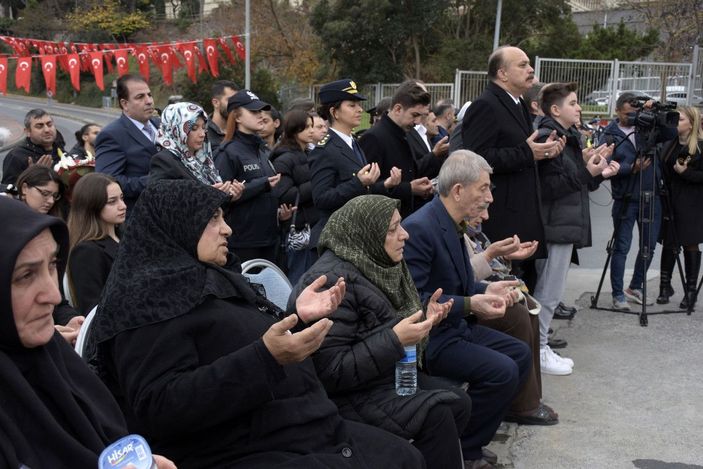 d Beşiktaş'taki terör saldırılarında şehit düşenler anıldı -6