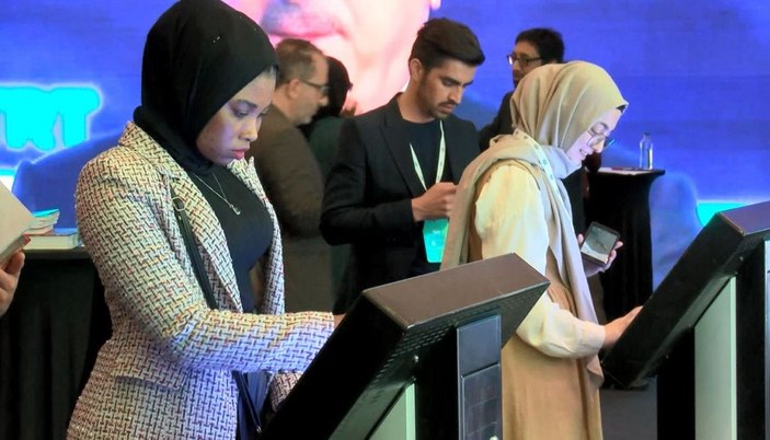 Dünyanın dört yanından öğrenciler İstanbul'daki forumda buluştu -2