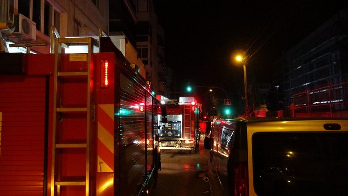 İzmir'de okulda çıkan yangın söndürüldü -5