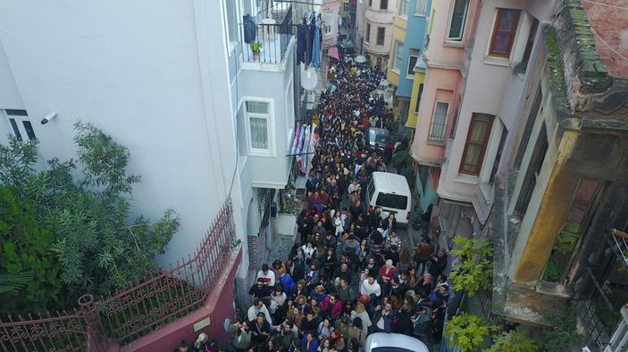 d Havadan fotoğraflarla // İstanbul buraya akın etti; Kırmızı Mektep'te 'yeni yıl' kuyruğu -3
