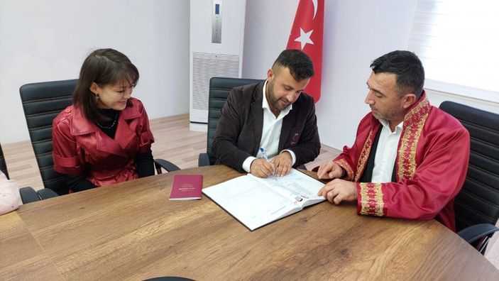 Gemide tanıştığı meslektaşıyla evlendi, Kazakistan'dan Osmaniye'ye gelin geldi -4