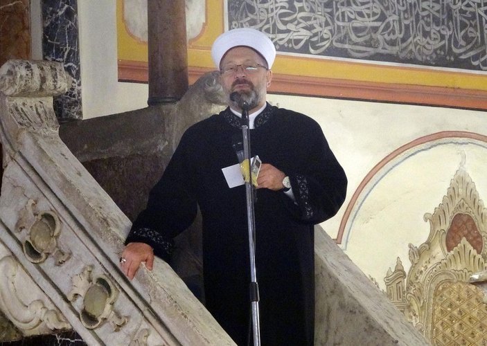 Ali Erbaş: Kur'an-ı Kerim'in 3-5 yılda bir yeniden anlaşılmaya ihtiyacı var -3