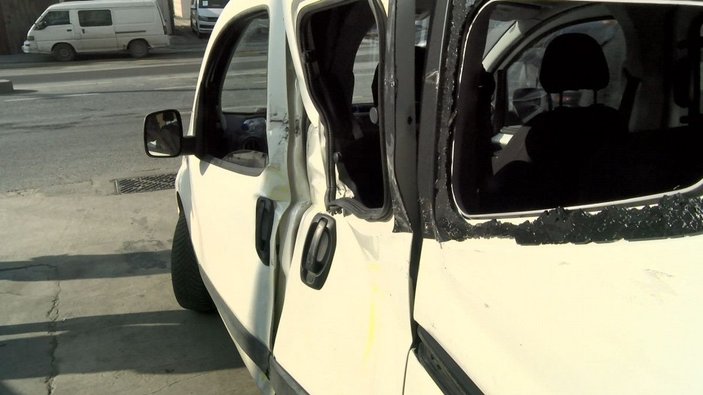 Sultangazi'de İETT otobüsü kazası kamerada -8