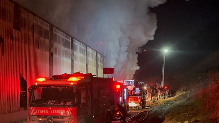 Tuzla'da geri dönüşüm tesisinde yangın -3