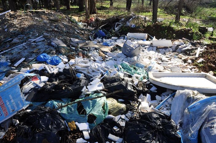 Büyük Manavgat yangınından etkilenen bölge yine çöplüğe döndü -4