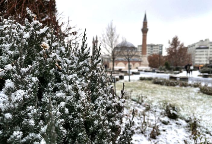 Sivas'ta kar yağışı etkili oldu -6