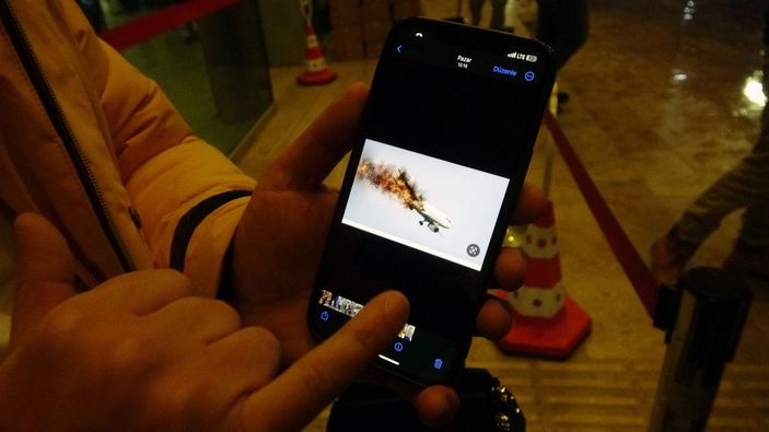 Yolculara 'havada yanan uçak' fotoğrafı attı, bomba araması yapıldı; 1 gözaltı -6