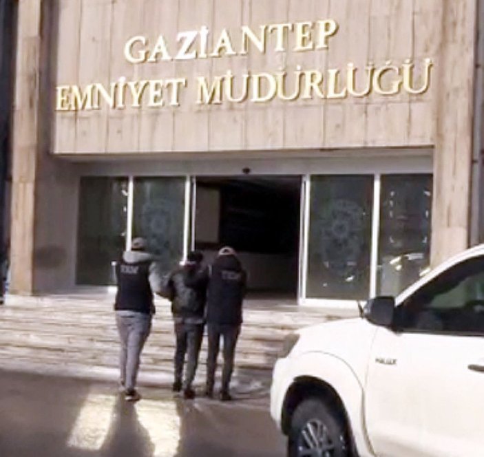 Gaziantep'te FETÖ operasyonu: 5 gözaltı -3