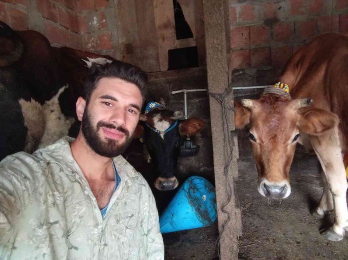 Üniversiteyi terk eden Artvinli genç, köy hayatını seçti