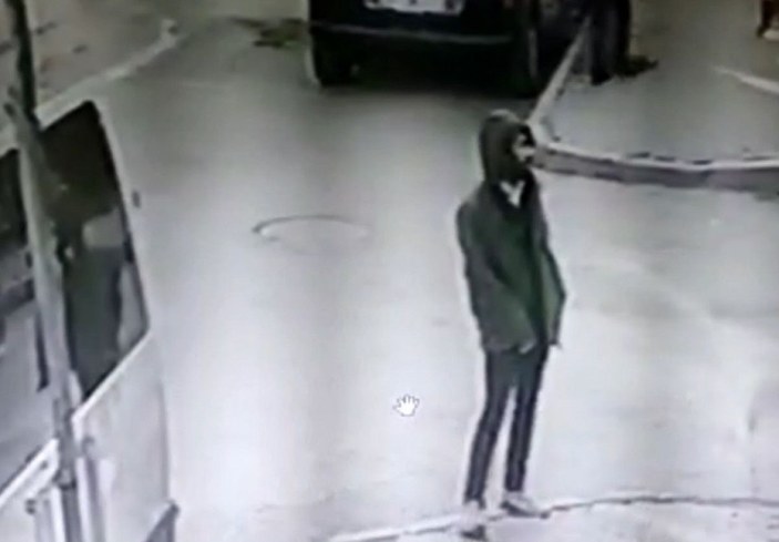 Sultangazi'de çaldığı montun cebindeki anahtarı farkeden şüpheli otomobili de çaldı -4