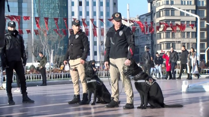 Taksim'de Atlı Polisler yılbaşı öncesi devriye gezdi  -5