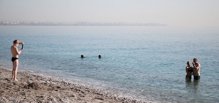 Antalya'da ocak ayında yabancıların deniz keyfi -3