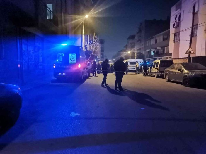 İzmir’de sır ölüm: 18 yaşındaki genç sokak ortasında ölü bulundu -2