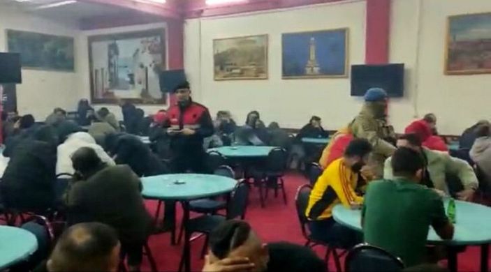 İzmir'de derneğe 'tombala' baskını; 360 bin lira ceza kesildi -8