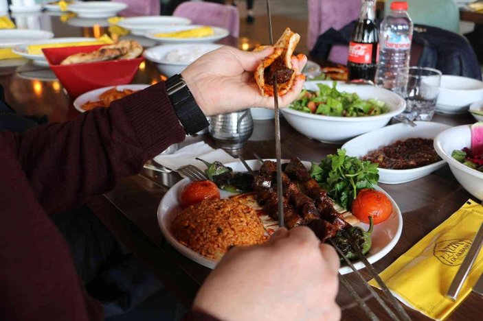 Diyarbakır’da 2022 yılında 3 bin ton tescilli ciğer kebabı tüketildi -2