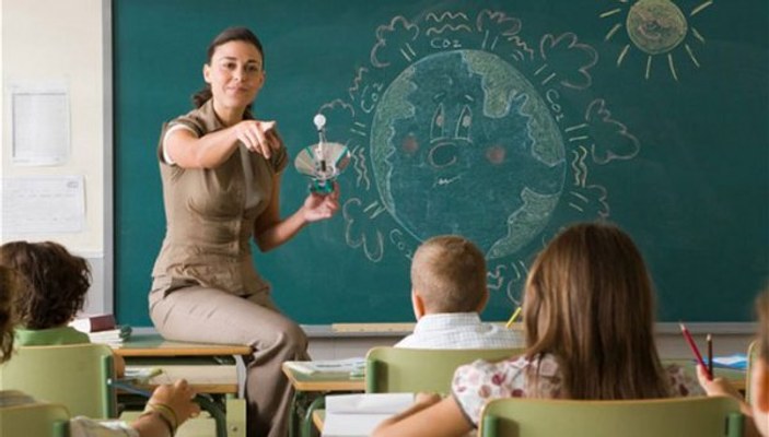 Öğretmen performans sistemi bu yıl uygulanmayacak