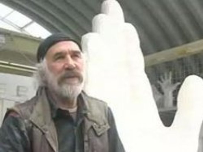 Mehmet Aksoy: O heykeli yıkamazsınız