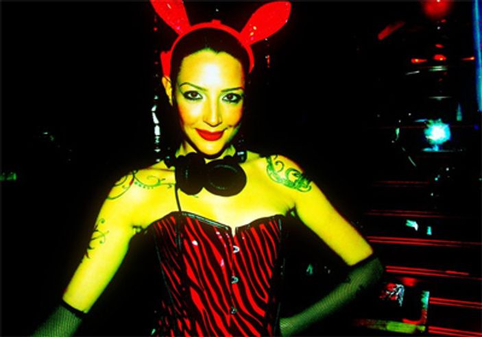 Bilge Öztürk'ün çılgın doğumgünü partisi