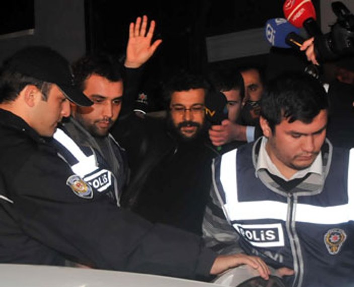 Odatv'ye polis baskını: Soner Yalçın'a gözaltı kararı
