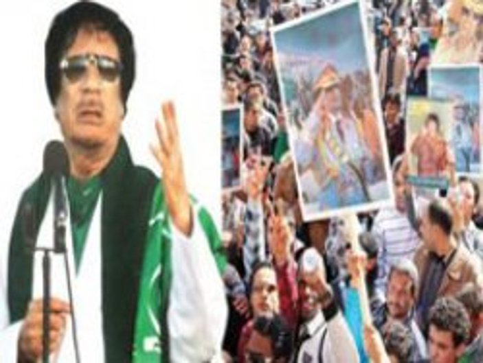 Libya'da Kaddafi'nin çadırı çöküyor