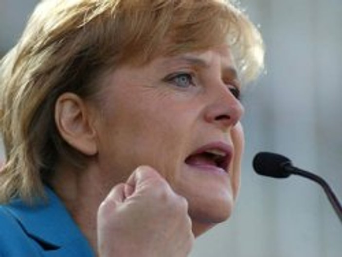 Merkel'den İsrail'e rest: Bu ne cüret
