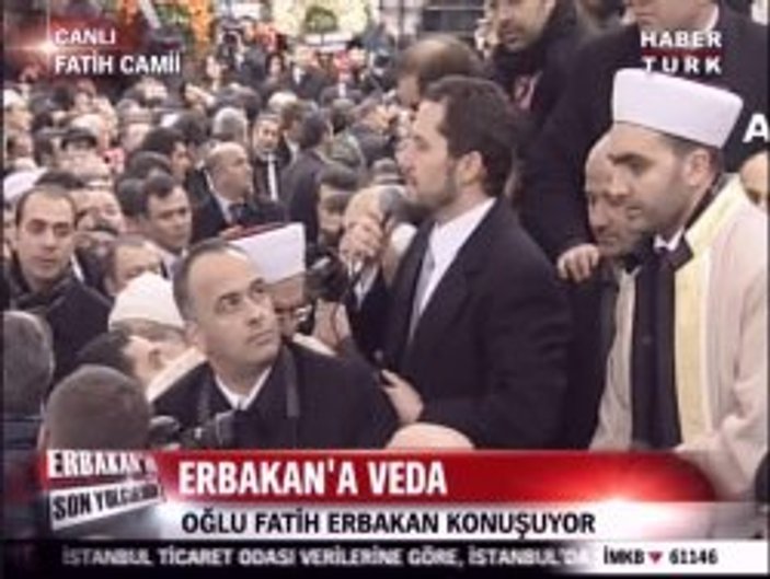 Fatih Erbakan babasının tabutu başında konuştu