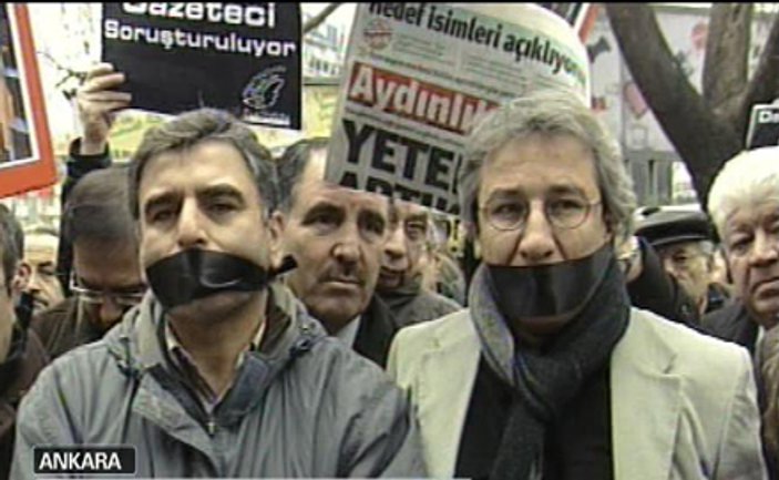 İstanbul ve Ankara'da gazetecilerin Ergenekon eylemi - izle