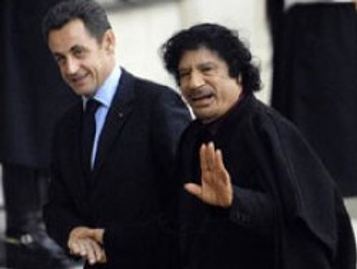Sarkozy'den Libya açıklaması
