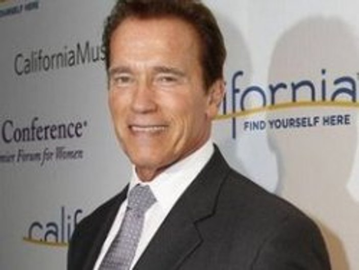 Arnold Schwarzenegger: Kendimi B.. Gibi Hissediyorum