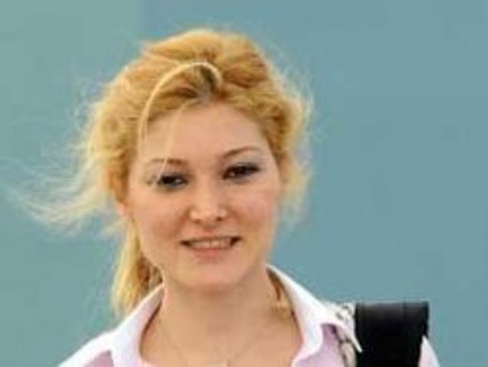 İrem Çiçek'ten Gülen'e imzalı kitap