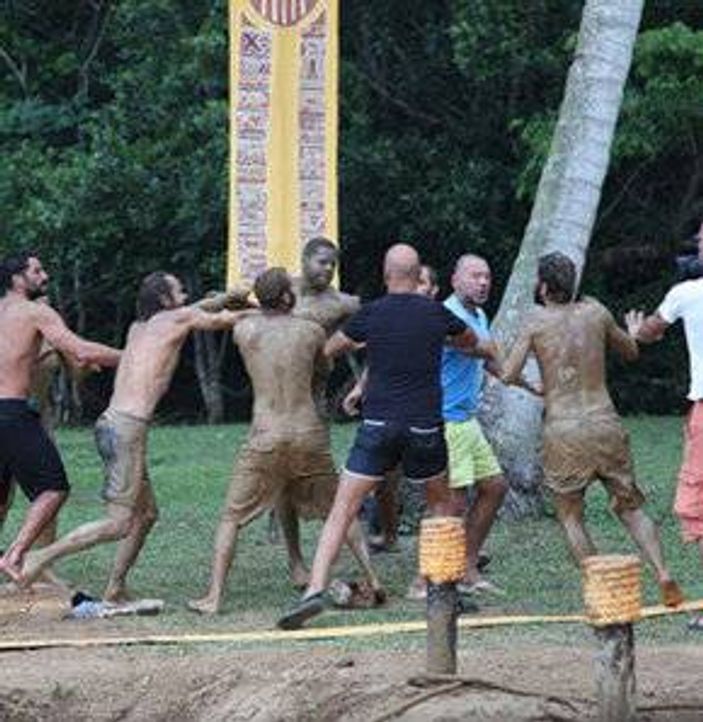 Pascal ve Nihat arasında yumruklu küfürlü kavga