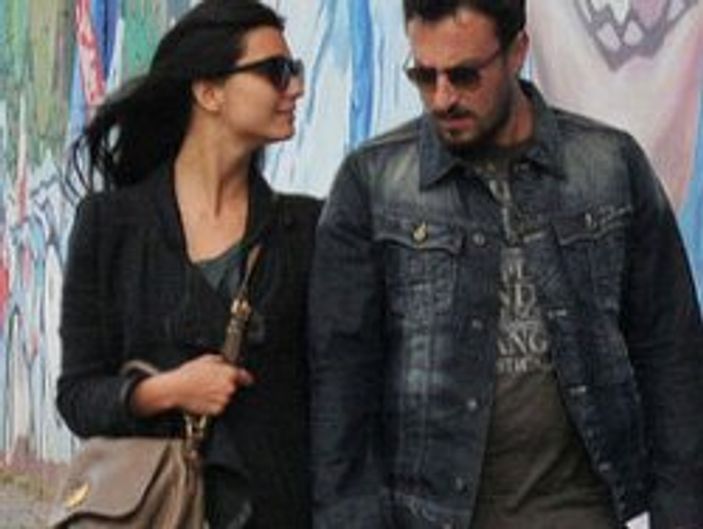Tuba ve Onur artık aşklarını gizlemiyor