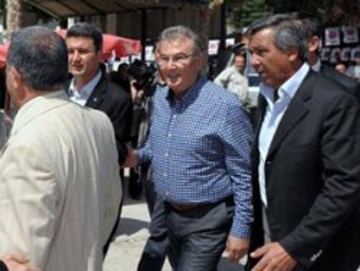 Baykal'a yumurta davasında hapis kararı