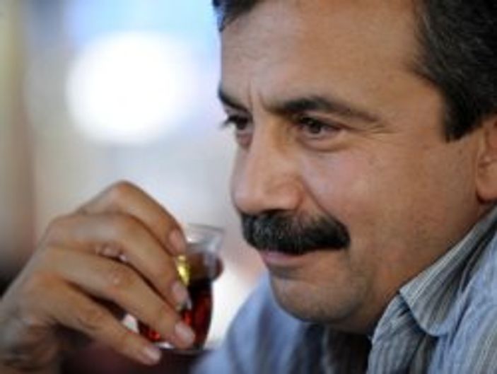 Sırrı Süreyya'dan Murat Belge'ye sert tepki