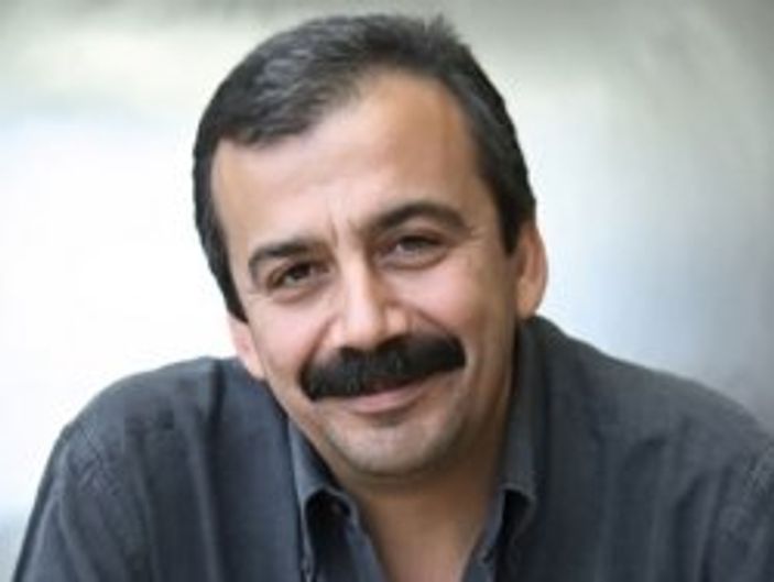 Sırrı Süreyya: Meclis'teki odam F tipi gibi..