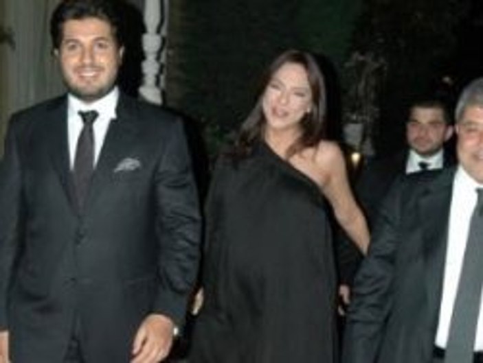 Ebru Gündeş bugün doğum yapıyor