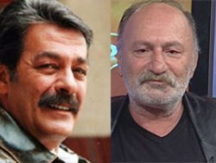 Kadir İnanır çocuğa duvara baktığı gibi bakıyor