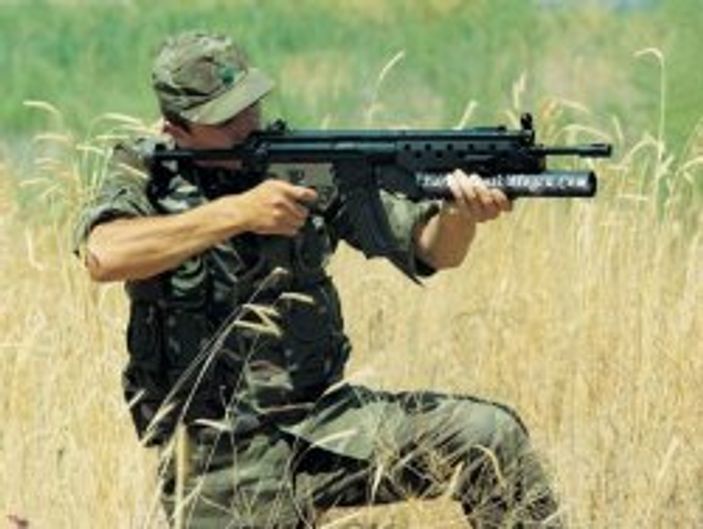 Van'da hain saldırı: 4 asker yaralı