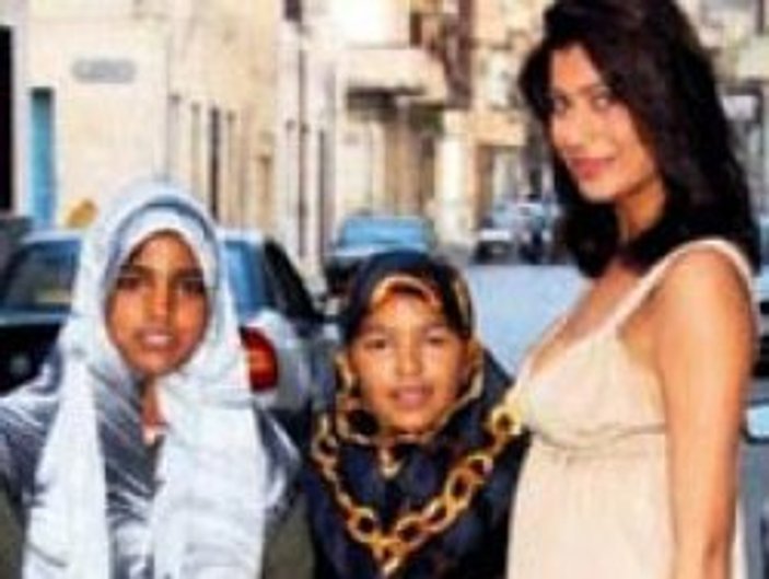 Ebru Şancı Safi Kaddafi'den hamile kalmış