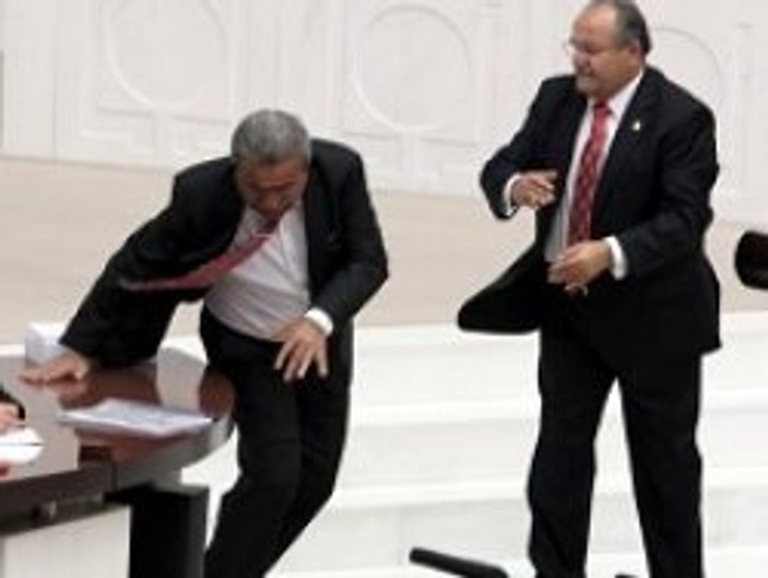 Salim Uslu'dan Kamer Genç açıklaması