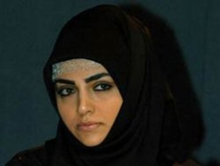 Ağca'nın eski sevgilisi Rabia Kazan türbanı attı