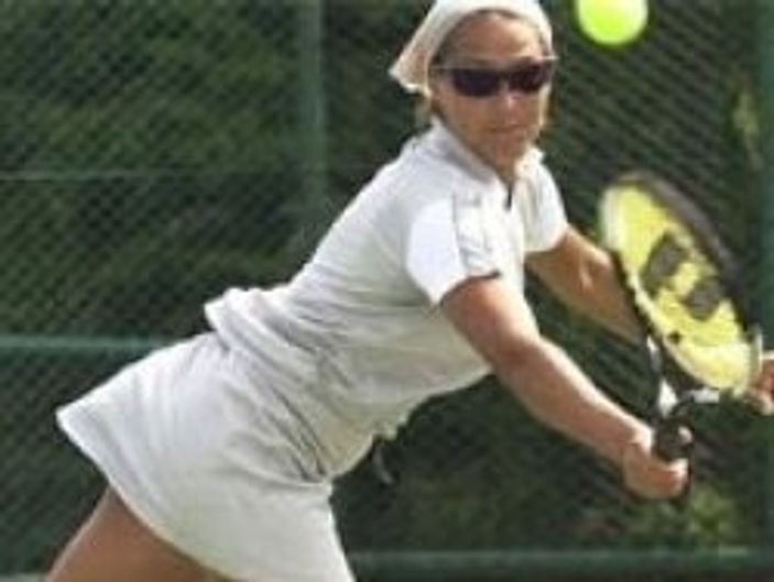 Hülya Avşar: Herkes popoma bakıyor