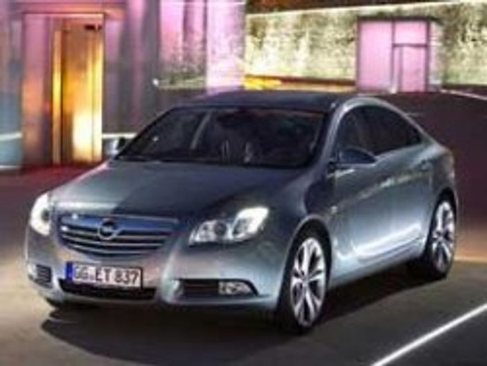 Opel en tasarruflu ve çevreci dizel Insignia'yı sunar