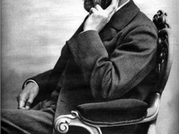 Alfred Bernhard Nobel kimdir